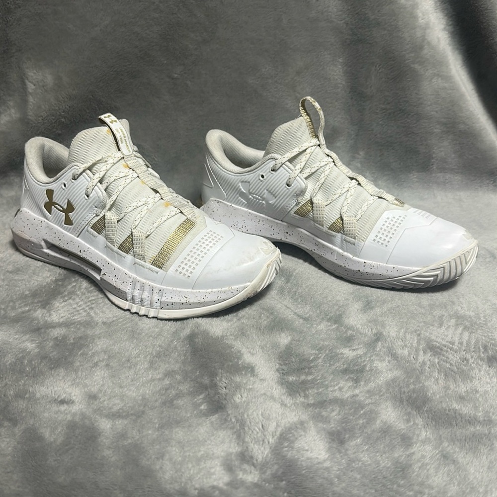 Under Armour Women's Volleyball Shoe
